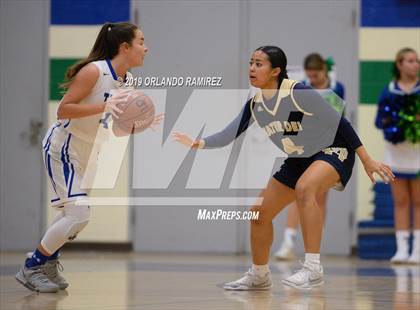 Thumbnail 2 in Mater Dei Catholic @ Eastlake photogallery.