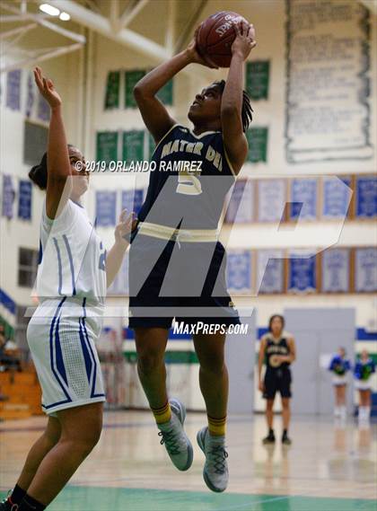 Thumbnail 1 in Mater Dei Catholic @ Eastlake photogallery.