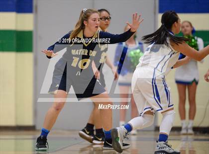 Thumbnail 3 in Mater Dei Catholic @ Eastlake photogallery.