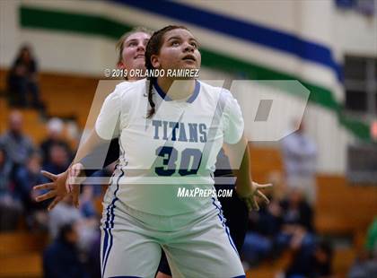 Thumbnail 3 in Mater Dei Catholic @ Eastlake photogallery.