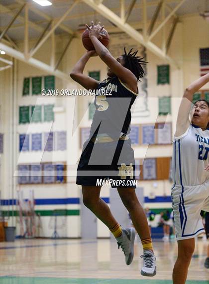 Thumbnail 1 in Mater Dei Catholic @ Eastlake photogallery.