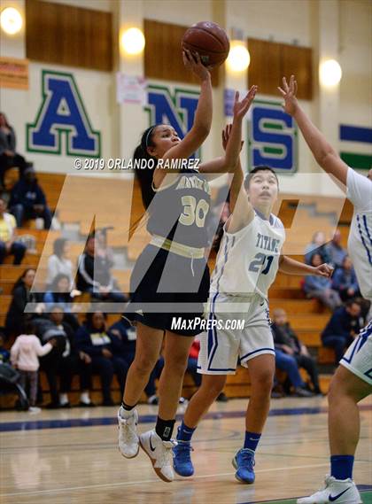 Thumbnail 2 in Mater Dei Catholic @ Eastlake photogallery.