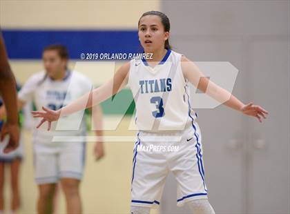 Thumbnail 1 in Mater Dei Catholic @ Eastlake photogallery.