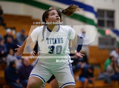 Thumbnail 2 in Mater Dei Catholic @ Eastlake photogallery.