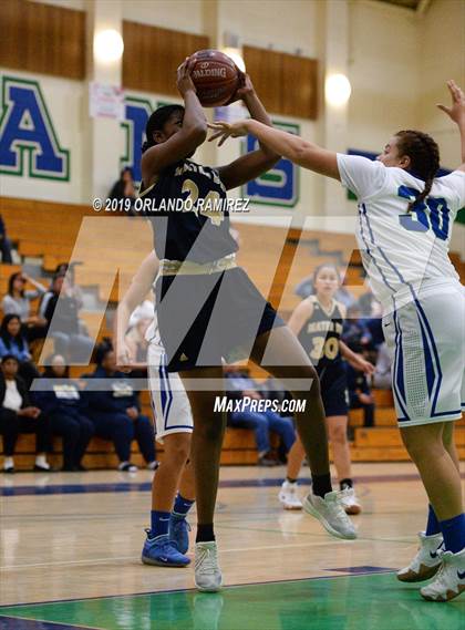 Thumbnail 1 in Mater Dei Catholic @ Eastlake photogallery.