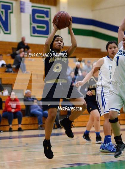 Thumbnail 2 in Mater Dei Catholic @ Eastlake photogallery.