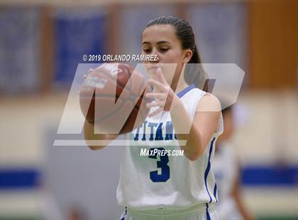 Thumbnail 1 in Mater Dei Catholic @ Eastlake photogallery.