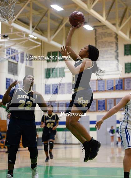 Thumbnail 3 in Mater Dei Catholic @ Eastlake photogallery.