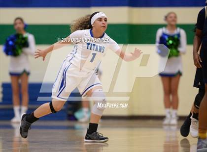 Thumbnail 1 in Mater Dei Catholic @ Eastlake photogallery.