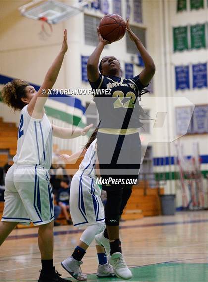 Thumbnail 2 in Mater Dei Catholic @ Eastlake photogallery.