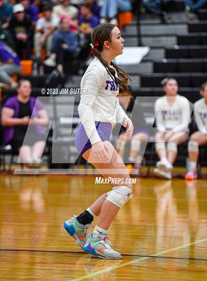 Thumbnail 2 in Shiner vs Thrall (UIL 2A Region IV Area Playoff) photogallery.