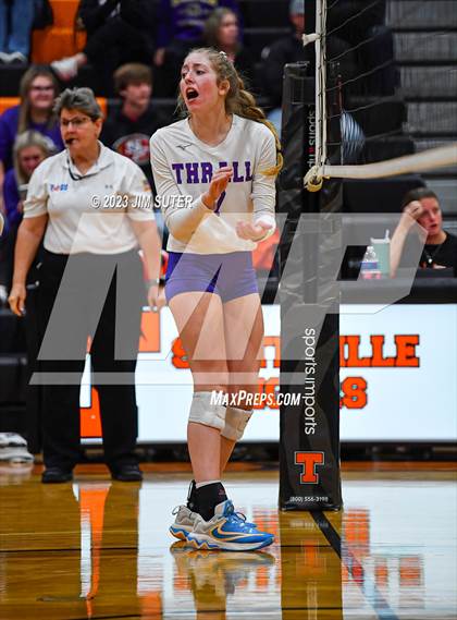 Thumbnail 3 in Shiner vs Thrall (UIL 2A Region IV Area Playoff) photogallery.