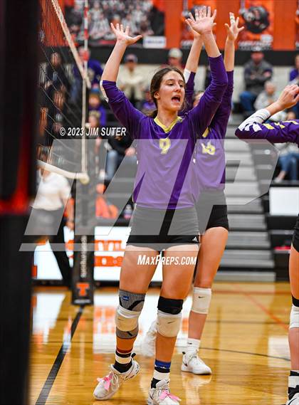 Thumbnail 2 in Shiner vs Thrall (UIL 2A Region IV Area Playoff) photogallery.