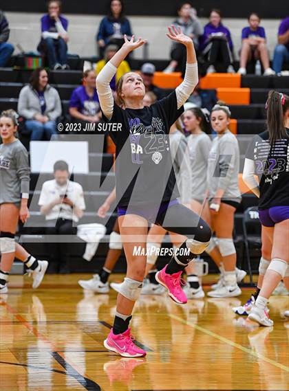 Thumbnail 2 in Shiner vs Thrall (UIL 2A Region IV Area Playoff) photogallery.
