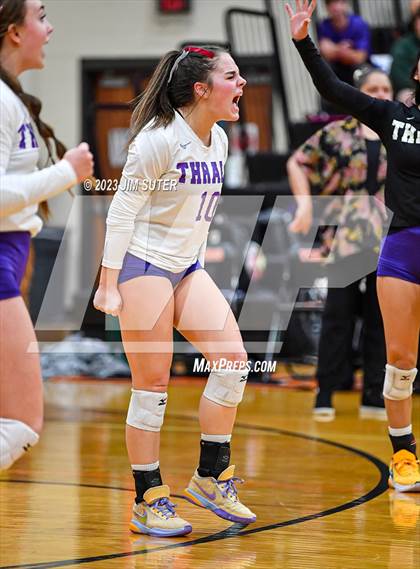 Thumbnail 1 in Shiner vs Thrall (UIL 2A Region IV Area Playoff) photogallery.