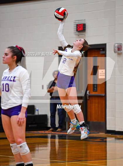 Thumbnail 1 in Shiner vs Thrall (UIL 2A Region IV Area Playoff) photogallery.