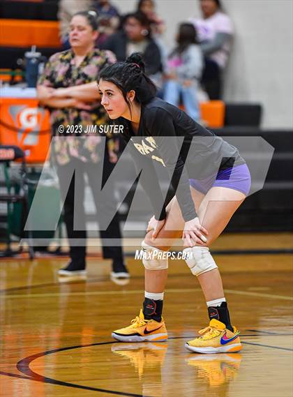 Thumbnail 1 in Shiner vs Thrall (UIL 2A Region IV Area Playoff) photogallery.