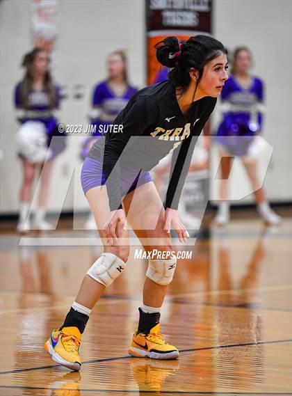 Thumbnail 3 in Shiner vs Thrall (UIL 2A Region IV Area Playoff) photogallery.