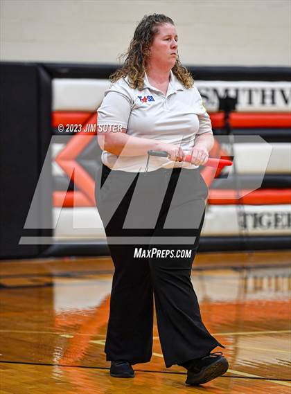 Thumbnail 1 in Shiner vs Thrall (UIL 2A Region IV Area Playoff) photogallery.
