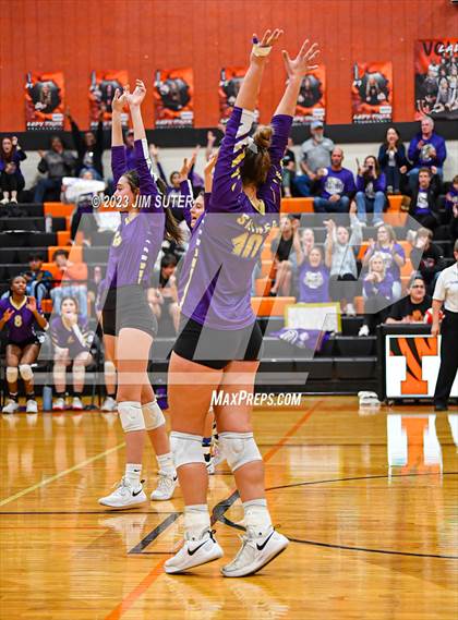 Thumbnail 3 in Shiner vs Thrall (UIL 2A Region IV Area Playoff) photogallery.