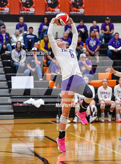 Thumbnail 1 in Shiner vs Thrall (UIL 2A Region IV Area Playoff) photogallery.