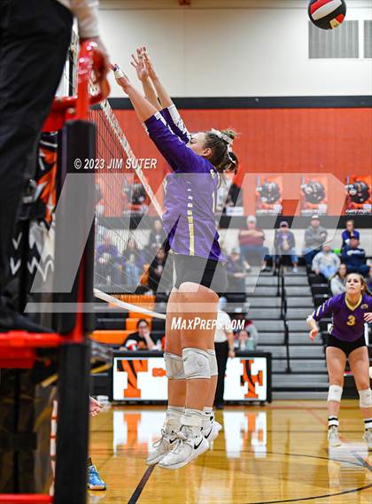 Thumbnail 2 in Shiner vs Thrall (UIL 2A Region IV Area Playoff) photogallery.
