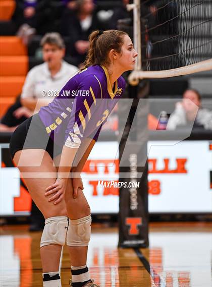 Thumbnail 2 in Shiner vs Thrall (UIL 2A Region IV Area Playoff) photogallery.
