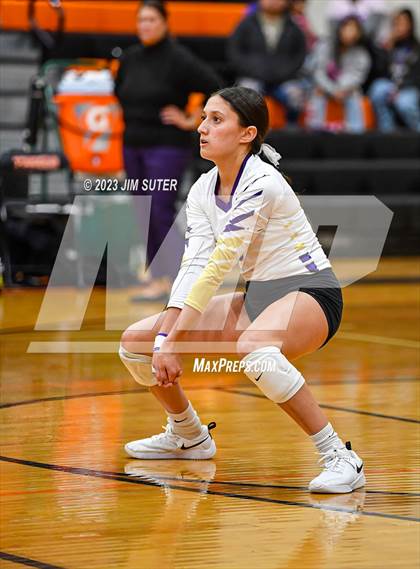 Thumbnail 3 in Shiner vs Thrall (UIL 2A Region IV Area Playoff) photogallery.