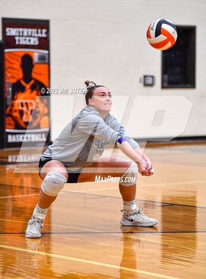 Thumbnail 1 in Shiner vs Thrall (UIL 2A Region IV Area Playoff) photogallery.