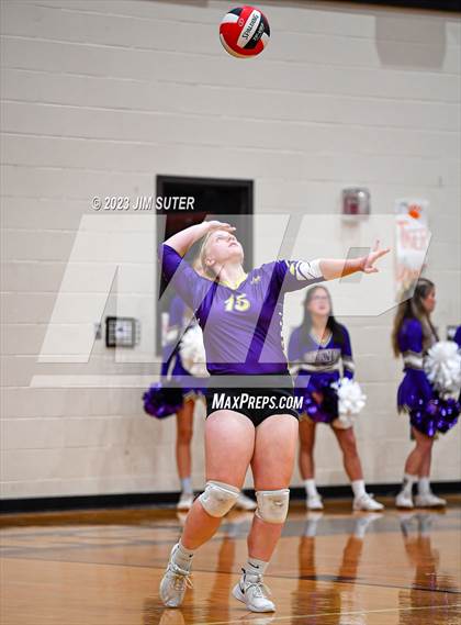 Thumbnail 2 in Shiner vs Thrall (UIL 2A Region IV Area Playoff) photogallery.