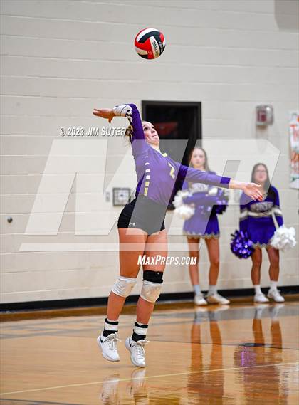 Thumbnail 2 in Shiner vs Thrall (UIL 2A Region IV Area Playoff) photogallery.
