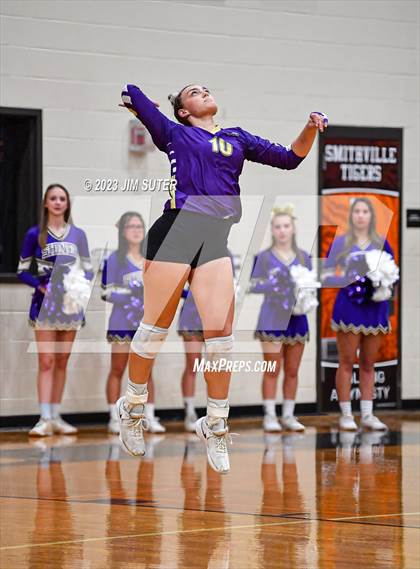 Thumbnail 3 in Shiner vs Thrall (UIL 2A Region IV Area Playoff) photogallery.