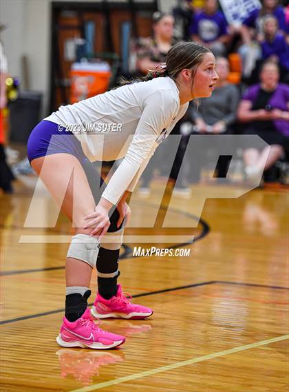 Thumbnail 1 in Shiner vs Thrall (UIL 2A Region IV Area Playoff) photogallery.