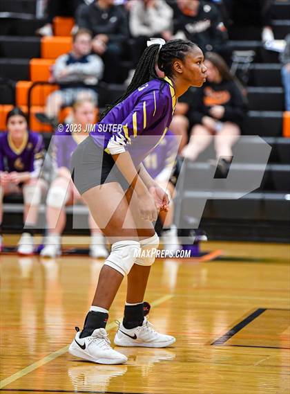 Thumbnail 3 in Shiner vs Thrall (UIL 2A Region IV Area Playoff) photogallery.