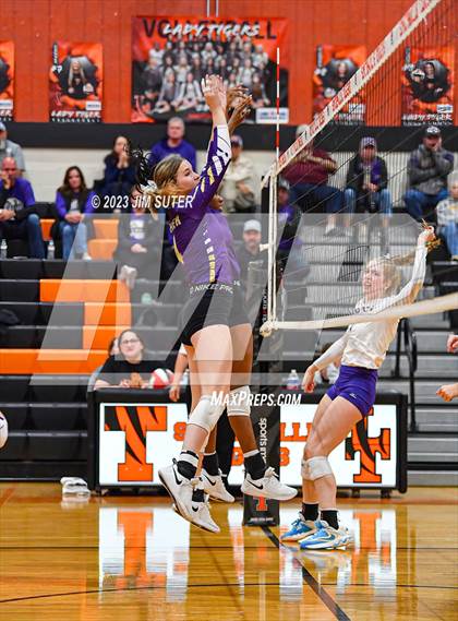 Thumbnail 1 in Shiner vs Thrall (UIL 2A Region IV Area Playoff) photogallery.