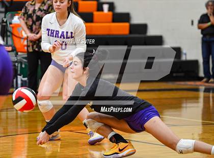 Thumbnail 3 in Shiner vs Thrall (UIL 2A Region IV Area Playoff) photogallery.