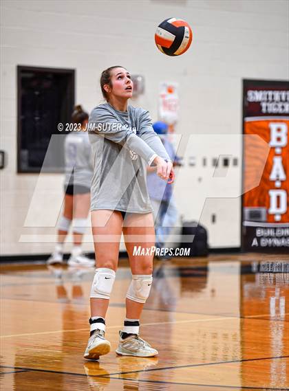 Thumbnail 1 in Shiner vs Thrall (UIL 2A Region IV Area Playoff) photogallery.