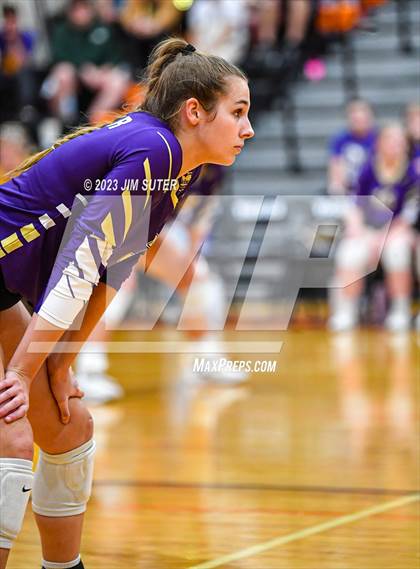 Thumbnail 2 in Shiner vs Thrall (UIL 2A Region IV Area Playoff) photogallery.