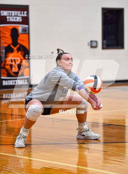Thumbnail 3 in Shiner vs Thrall (UIL 2A Region IV Area Playoff) photogallery.