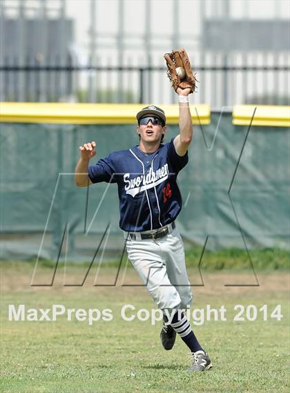 Thumbnail 2 in St. Paul vs Notre Dame (St. Paul Tournament) photogallery.