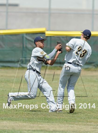 Thumbnail 3 in St. Paul vs Notre Dame (St. Paul Tournament) photogallery.