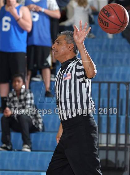 Thumbnail 1 in Calaveras @ Capital Christian (CIF SJS D4 Playoffs) photogallery.