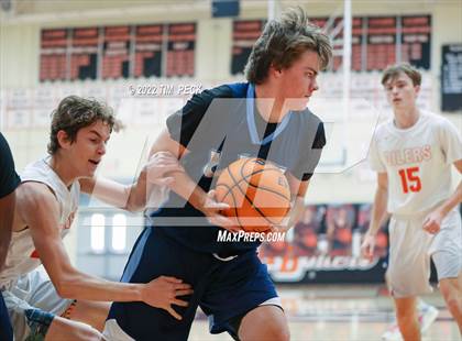 Thumbnail 1 in University @ Huntington Beach photogallery.