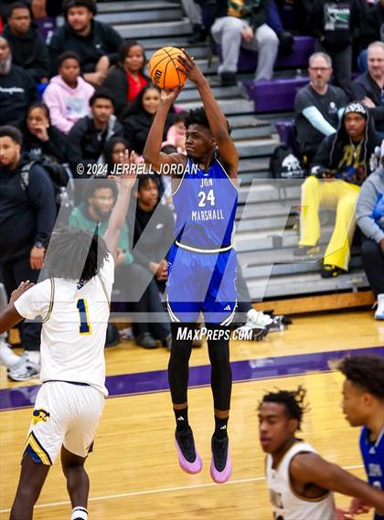 Thumbnail 1 in John Marshall vs Highland (John Wall Holiday Invitational) photogallery.
