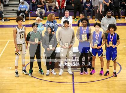Thumbnail 1 in John Marshall vs Highland (John Wall Holiday Invitational) photogallery.
