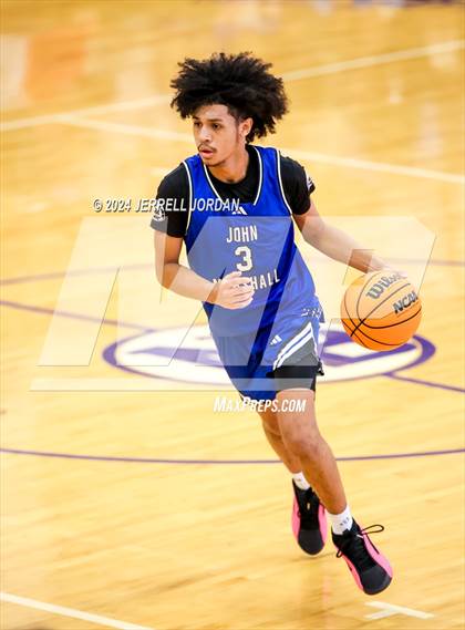 Thumbnail 3 in John Marshall vs Highland (John Wall Holiday Invitational) photogallery.
