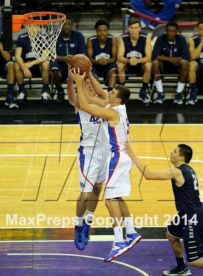 Thumbnail 3 in Folsom vs St. John Bosco (CIF State D2 Final) photogallery.