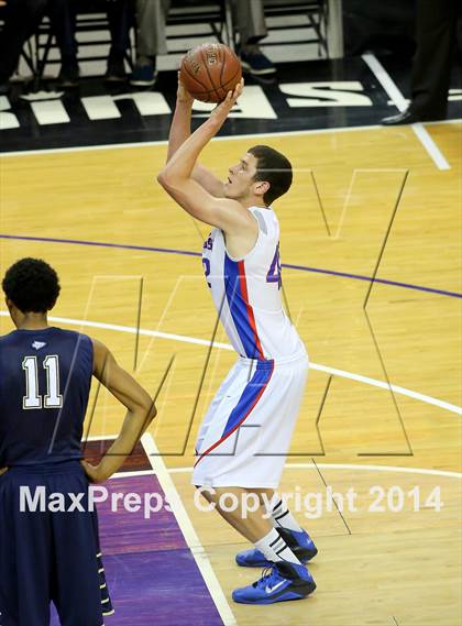Thumbnail 3 in Folsom vs St. John Bosco (CIF State D2 Final) photogallery.