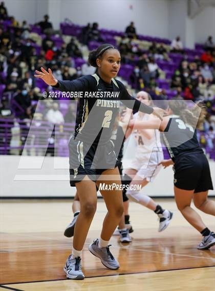 Thumbnail 3 in Gilmer vs. Pinkston (UIL 4A Regional Finals) photogallery.