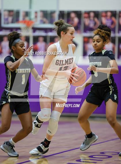 Thumbnail 3 in Gilmer vs. Pinkston (UIL 4A Regional Finals) photogallery.
